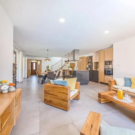 Ferienhaus Melani *